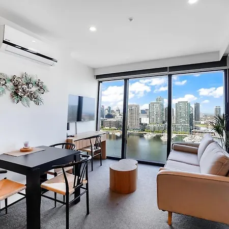 Marina Tower - 21St Floor Apt With Beautiful View Melbourne Exterior photo