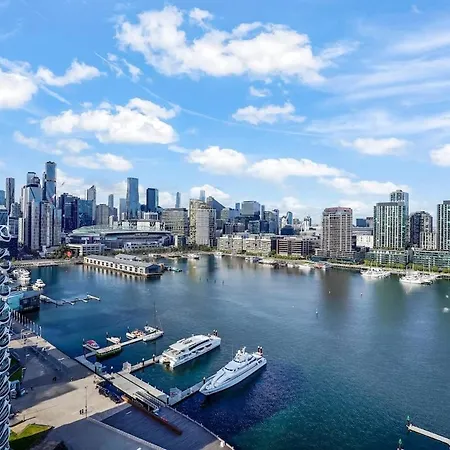Marina Tower - 21St Floor Apt With Beautiful View Melbourne Exterior photo